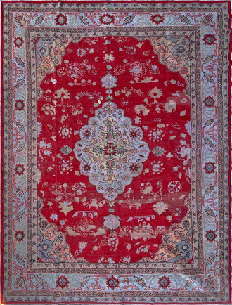 An Antique Ushak Carpet